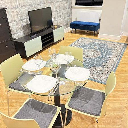 Mh Birmingham - 2 Bed 2 Bath Luxury Apartment - Financial District - Local Bar And Dining Deals Available Dış mekan fotoğraf