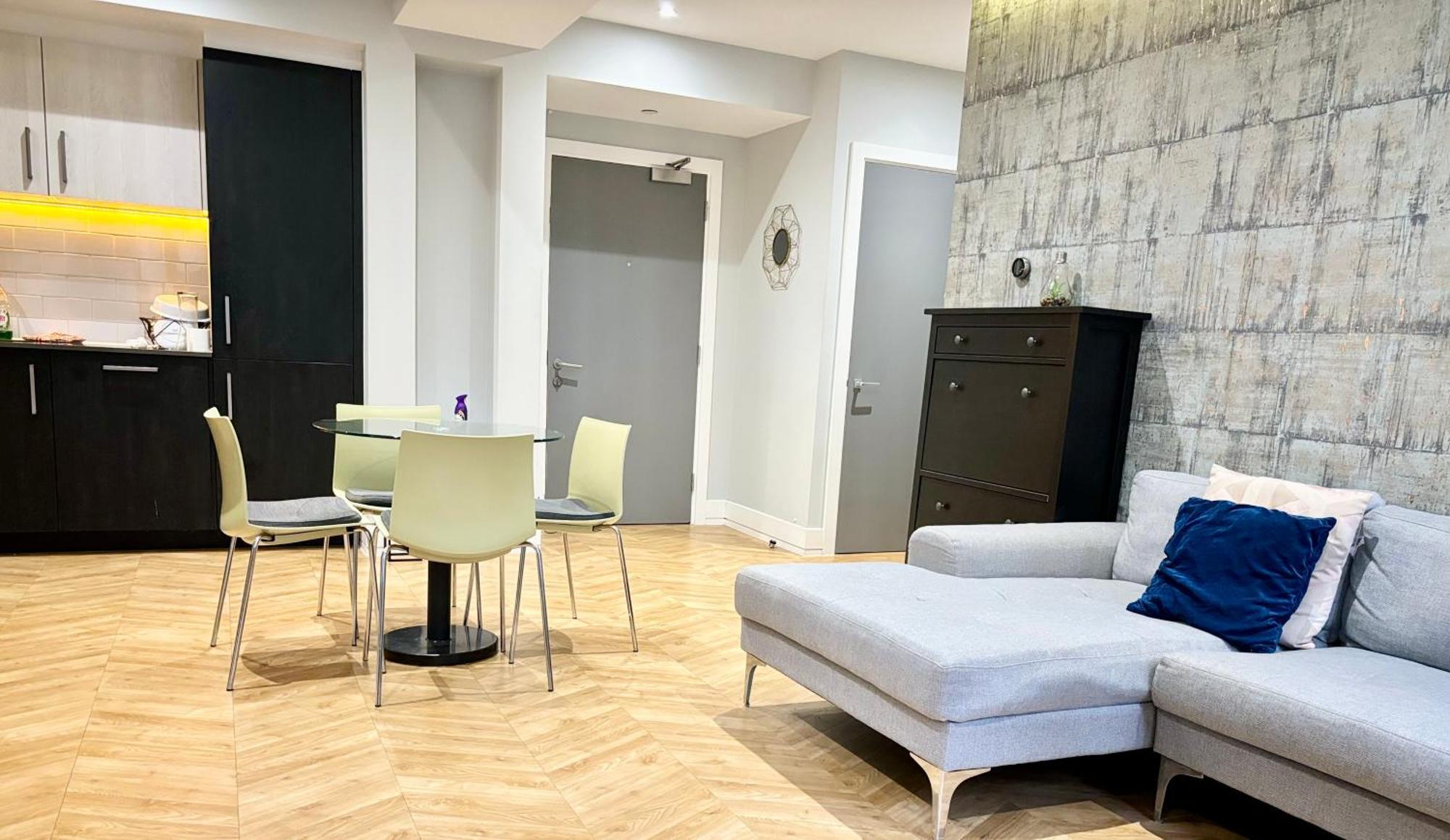 Mh Birmingham - 2 Bed 2 Bath Luxury Apartment - Financial District - Local Bar And Dining Deals Available Dış mekan fotoğraf